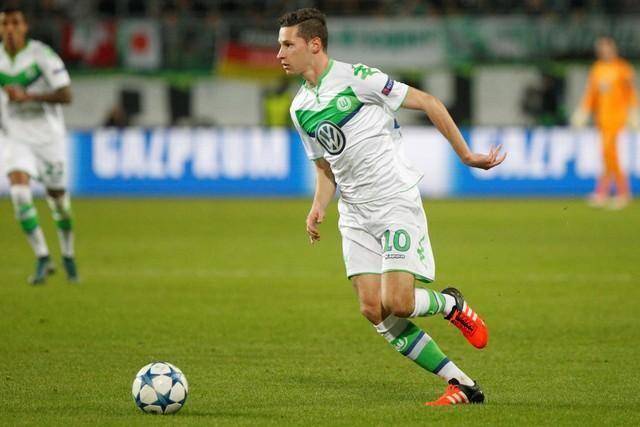 包含德国杯转会期走向成谜，莱比锡防线松动，底气十足，训练强度明显提升的词条